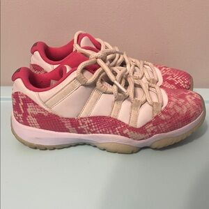 Jordan 11 Retro Low Pink Snakeskin Women’s size 8